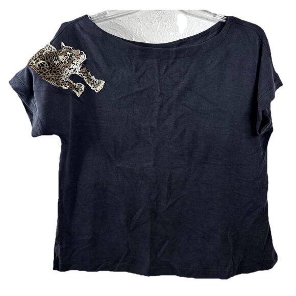Soma Wknd Medium Leopard Appliqué On Shoulder Box Style Modal/Poly Blend Top EUC - Picture 1 of 13